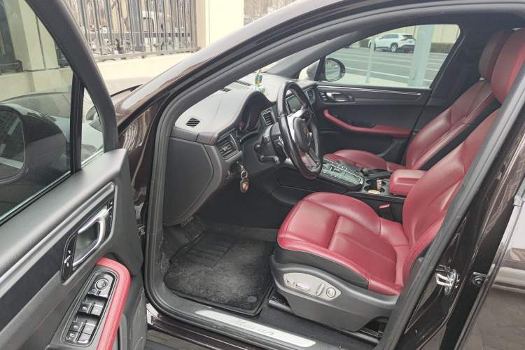 Used Porsche Macan 2017 Macan 2.0T Driver Seat