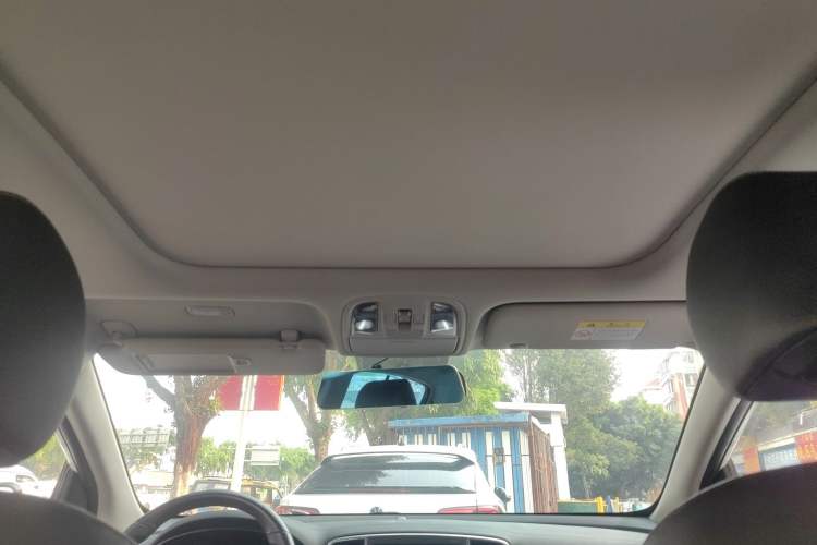 Used Kia KX5 2017 1.6T Automatic Two-Wheel Drive 15th Anniversary Special Edition DLX Headliner