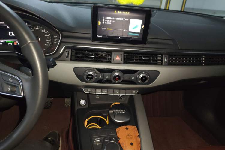 Used Audi A4L 2018 30th Anniversary Edition 40 TFSI Trendy Model
