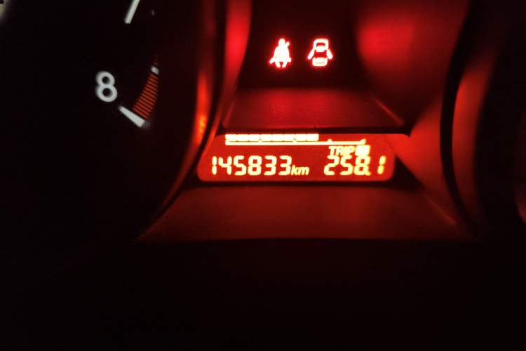 Used Mazda 5 2011 2.0L Automatic Comfort Edition
