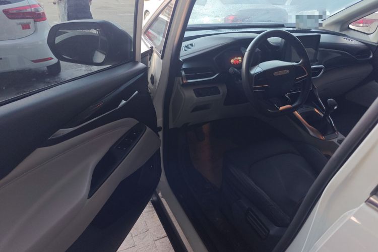 Used SAIC MAXUS G50 2022 1.5T Manual Touring A
