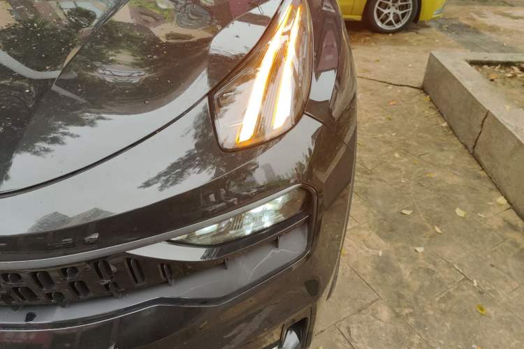 Used Lynk & Co 05 2022 2.0TD Four-Wheel Drive Dynamic Halo Left Front Headlight