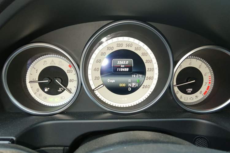 Used Mercedes-Benz E-Class 2015 E 200 L Sport Edition Instrument Cluster