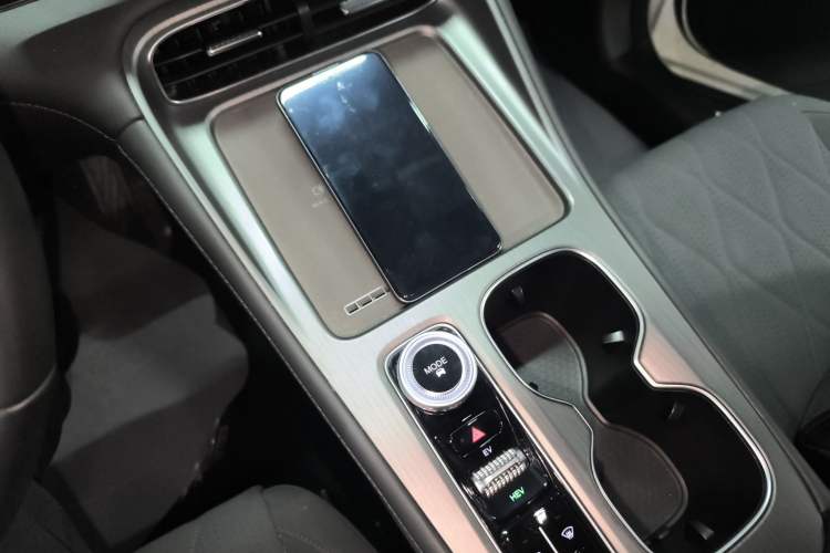 Used Chery Fengyun T8 2025 1.5T 130 km Luxury Edition 5-Seater
