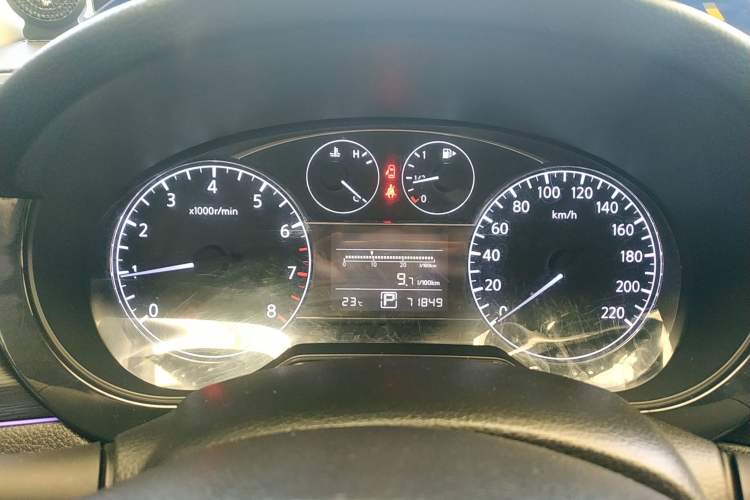 Used Nissan Tiida 2011 1.6L CVT Smart Version