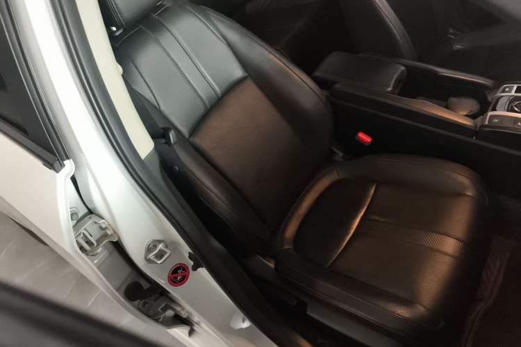 Used Honda Civic 2016 220TURBO CVT Prestige Edition
