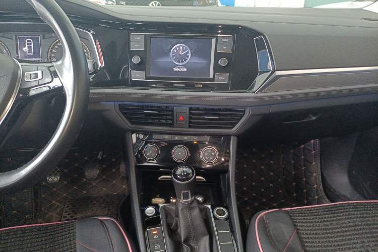 Used Volkswagen Sagitar 2020 200TSI Manual Comfort Version China VI Standard