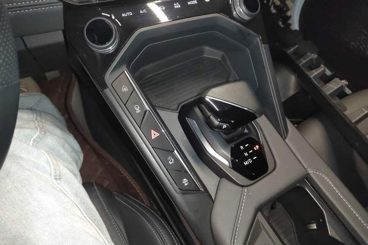 Used Lynk & Co 06 2023 Remix 1.5T JinPro
