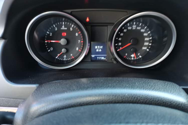 Used Haval H6 2015 Revised Version Sport Edition 1.5T Manual Transmission Two-Wheel Drive Elite Grade
