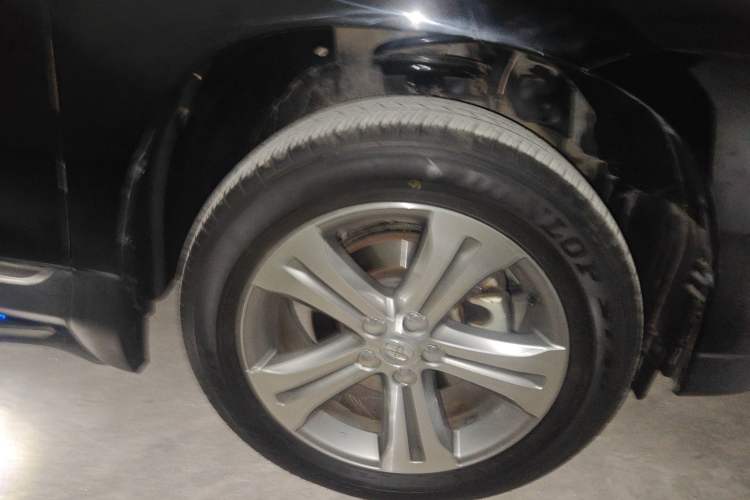 Used Toyota Highlander 2012 2.7L Two-Wheel Drive 7-Seater Luxury Edition