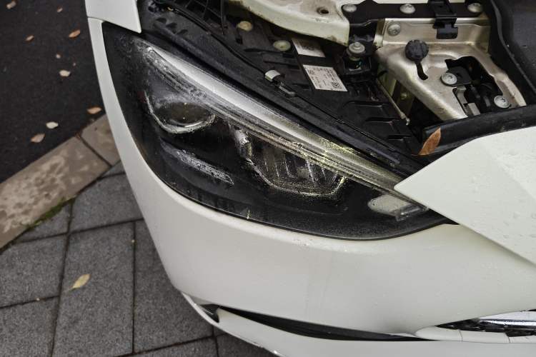 Used Mercedes-Benz C-Class 2023 Restyled C 260 L Sport Edition Right Front Headlight