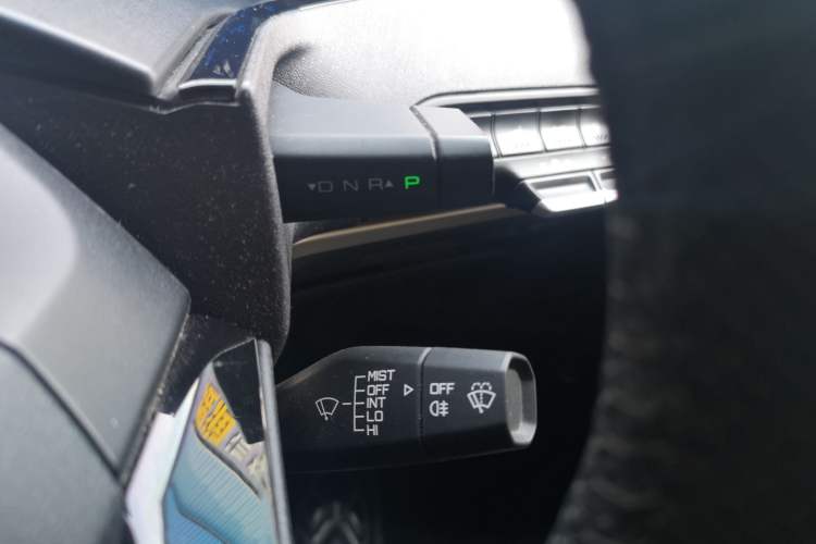 Used Baojun KiWi EV 2021 Artist Model Ternary Lithium Gear Lever