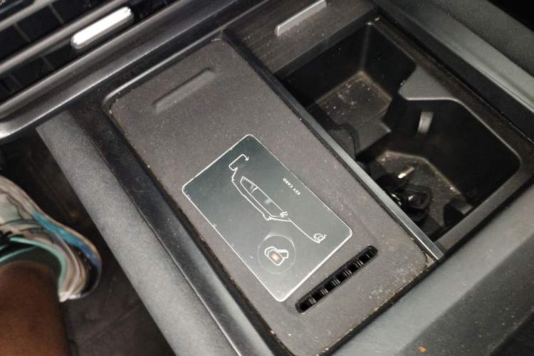 Used Deepal G318 2024 Four-Wheel-Drive Air Suspension Model