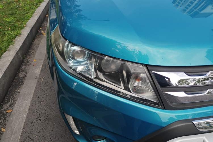 Used Suzuki Vitara 2016 1.4T Automatic 4x4 Flagship Model Right Front Headlight