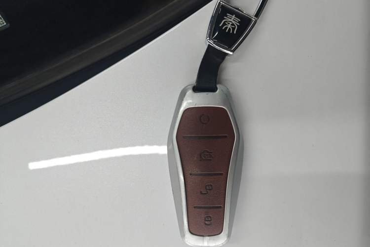 Used BYD Qin PLUS 2024 HONOR Edition DM-i 120KM Beyond Model