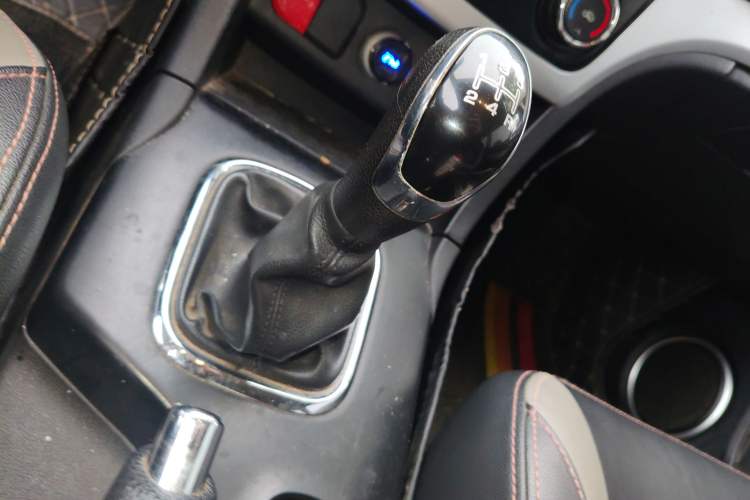 Used HYOSOW H3 2017 1.5L Manual Comfort Sunroof Version