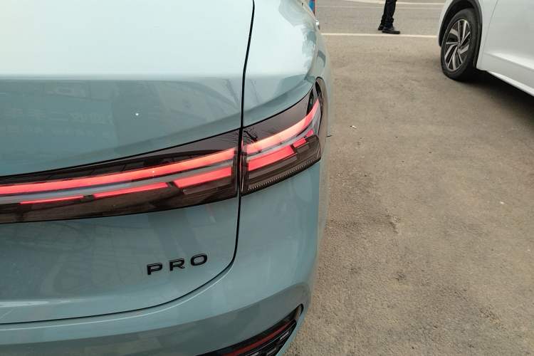 Used Volkswagen Passat 2025 Pro 380TSI Starry Dragon Luxury Edition