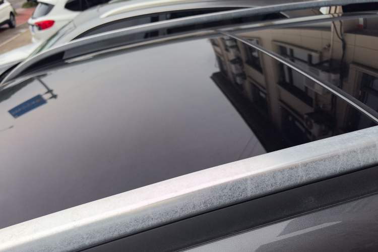 Used Mercedes-Benz EQB 2022 EQB 260 Roof