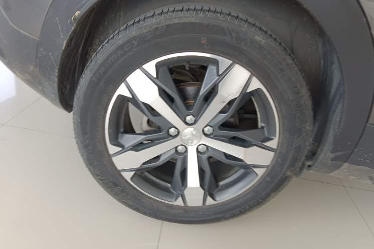 Used Peugeot 4008 2018 350THP Elite Edition Right Rear Wheel Hub