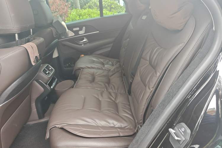 Used Mercedes-Benz GLE 2021 GLE 450 4MATIC Luxury Model Left Rear Seat