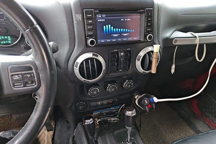 Used Jeep Wrangler 2014 3.0L Sahara Four-Door Edition