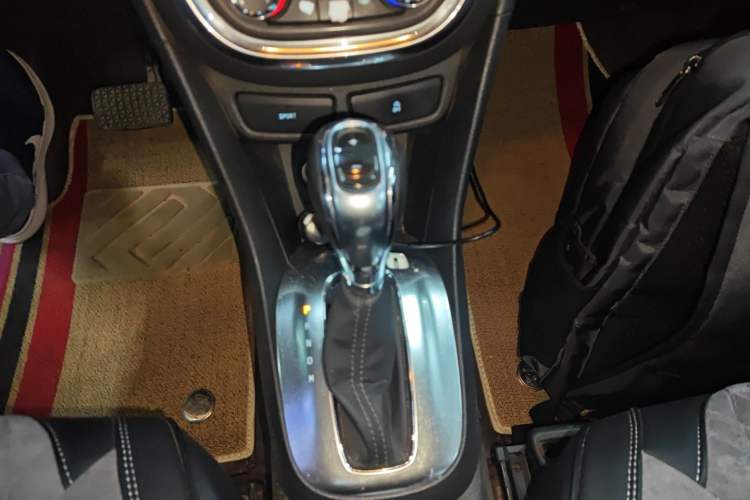 Used Buick Encore 2015 1.4T Automatic Two-Wheel Drive Urban Leading Model
