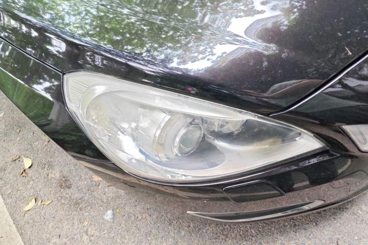 Used Volvo V60 2013 T5 Smart Edition Right Front Headlight