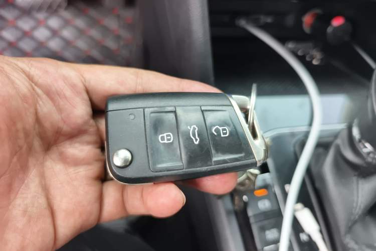 Used Volkswagen Tharu 2021 280TSI Two-Wheel-Drive Luxury Edition
