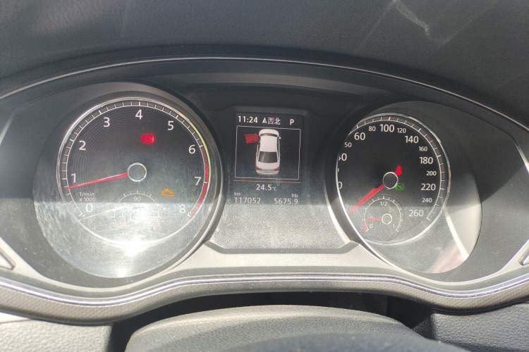 Used Volkswagen Passat 2016 330TSI DSG Prestige Edition Odometer Close Up