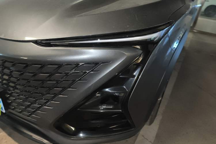 Used CHANGAN UNI-T 2022 2.0T Prestige Version Left Front Headlight