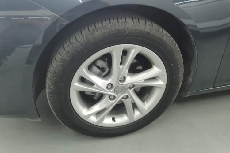 Used Buick Regal 2020 552T Elite Edition Exterior 4