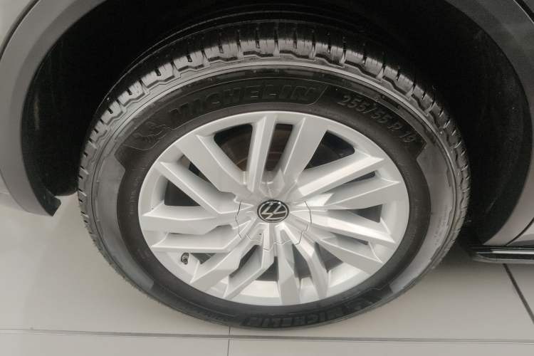 Used Volkswagen Touareg 2020 2.0 TSI RuiShang Edition China VI Standard
