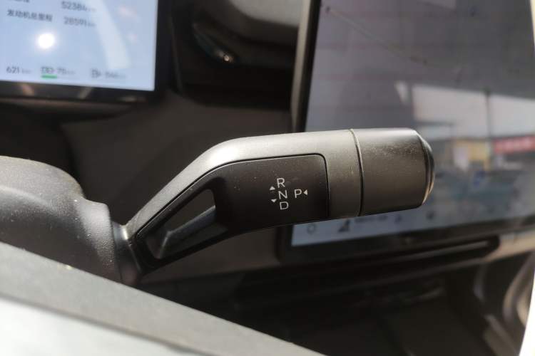 Used Lynk & Co 08 EM-P 2023 220km All-Wheel-Drive Performance Halo
