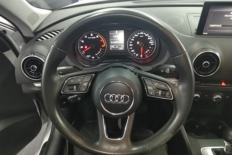 Used Audi A3 2020 Restyled Sportback 35 TFSI Entry-Level China VI Emission Standard