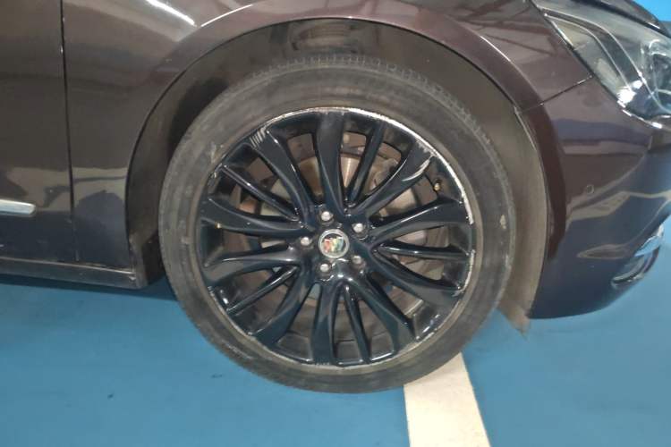 Used Buick LaCrosse 2018 28T Luxury Model
