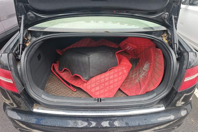 Used Audi A6L 2011 2.0 TFSI Automatic Standard Edition Trunk