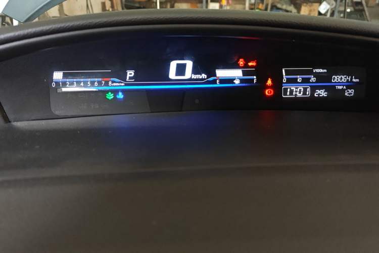 Used Honda Jade 2016 1.8L Automatic Comfort Elite Version 5 Seats Instrument Cluster