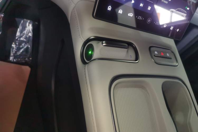 Used Nio ES6 2024 75 kWh