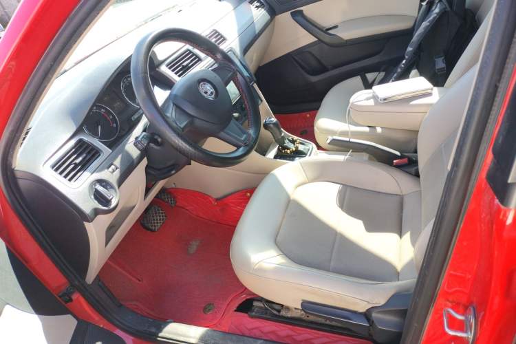 Used Skoda Rapid Spaceback 2014 1.6L Automatic Enjoyment Edition
