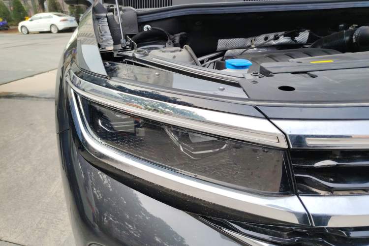 Used Volkswagen Talagon 2024 380TSI Four-Wheel Drive Luxury Jiajing Pro Shared-Experience Version 6 Seats Right Front Headlight