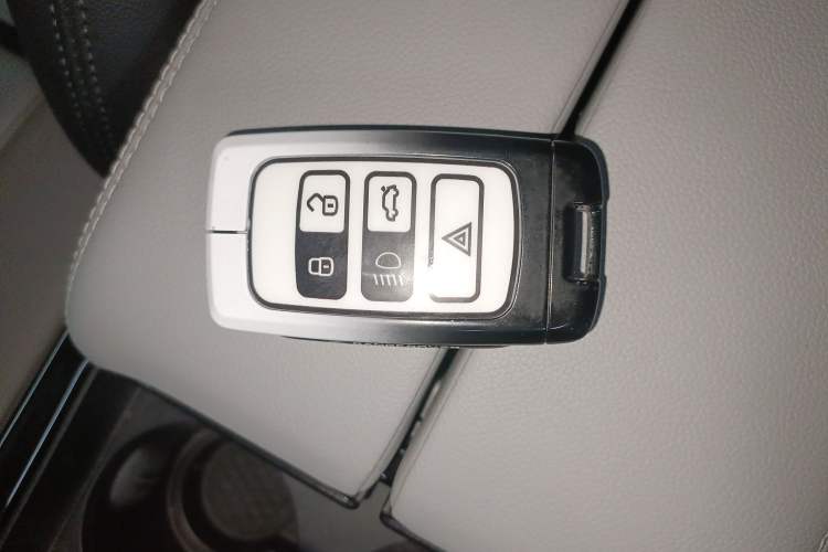 Used Land Rover Range Rover Evoque 2020 249 PS R-DYNAMIC S Sport Edition