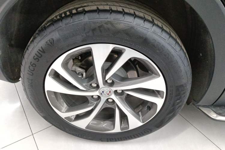 Used Buick Envision 2023 Encore S 552T Two-Wheel Drive Luxury Model
