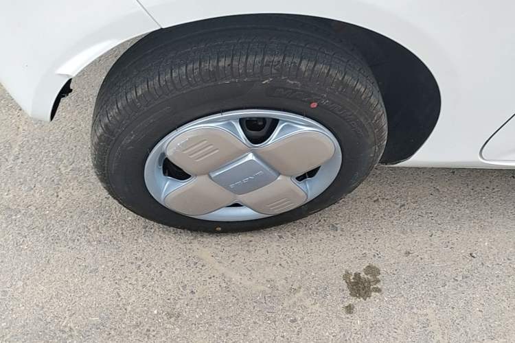 Used Geely Galaxy Panda 2024 Panda Mini 200km Endurance Bear
