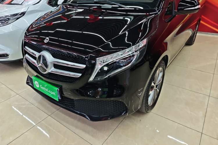 Used Mercedes-Benz V-Class 2020 V 260 Avantgarde Edition
