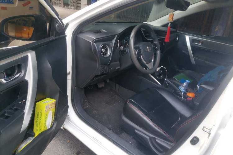 Used Toyota Corolla 2017 Revised Dual-Engine 1.8L E-CVT Leading Edition
