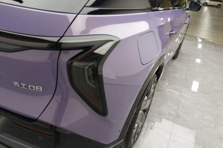 Used Hongqi Tiangong 08 2025 680 Ultra Four-Wheel-Drive Version
