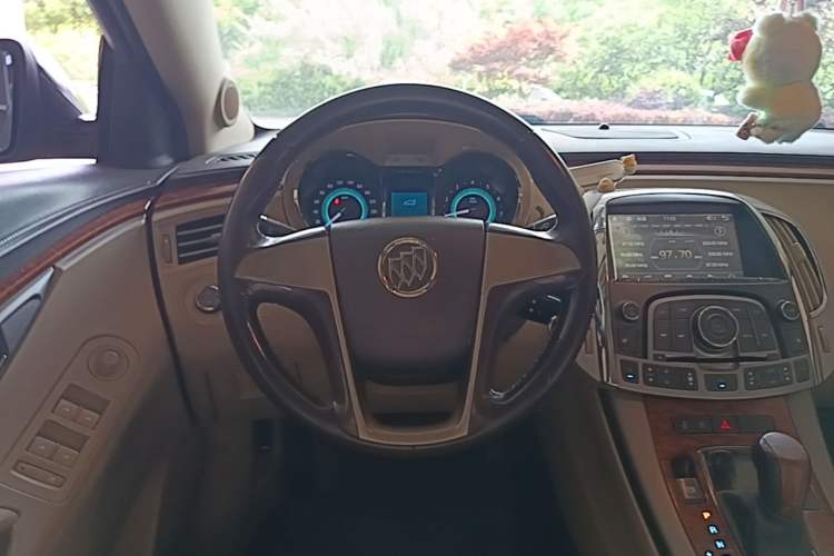 Used Buick LaCrosse 2012 2.4L SIDI Elegant Edition