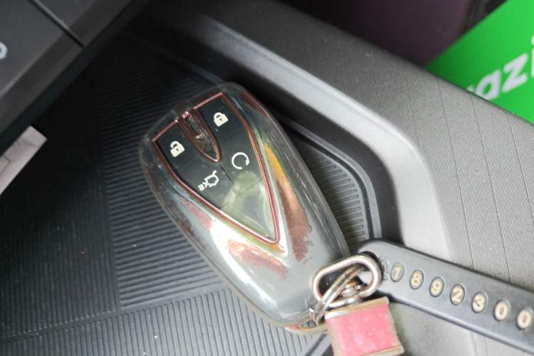 Used CHANGAN OSHAN X5 PLUS 2023 Revised 1.5T DCT Excellence Edition Vehicle Key