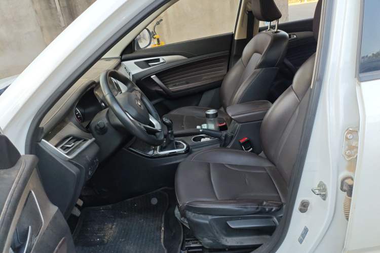 Used CHANGAN CS35PLUS 2019 1.6L Manual Chuanlian Edition