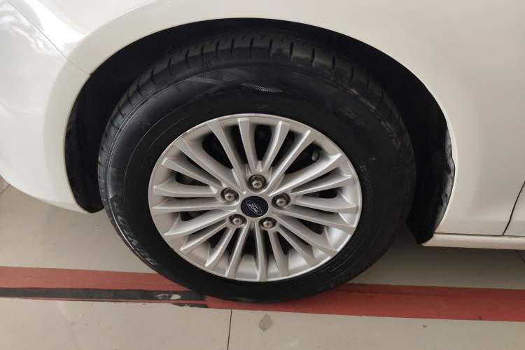 Used Ford Escort 2015 1.5L Manual Comfort Model